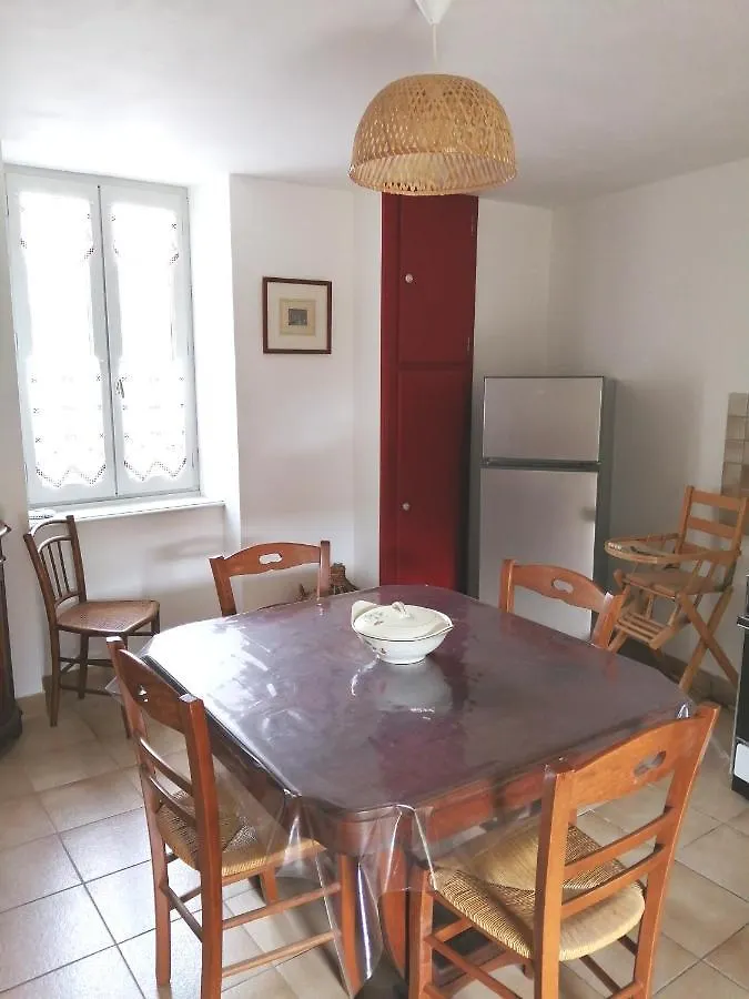 La Maison Des Rosiers Manhac 0*,
