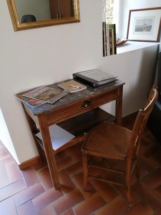 La Maison Des Rosiers Manhac Holiday home